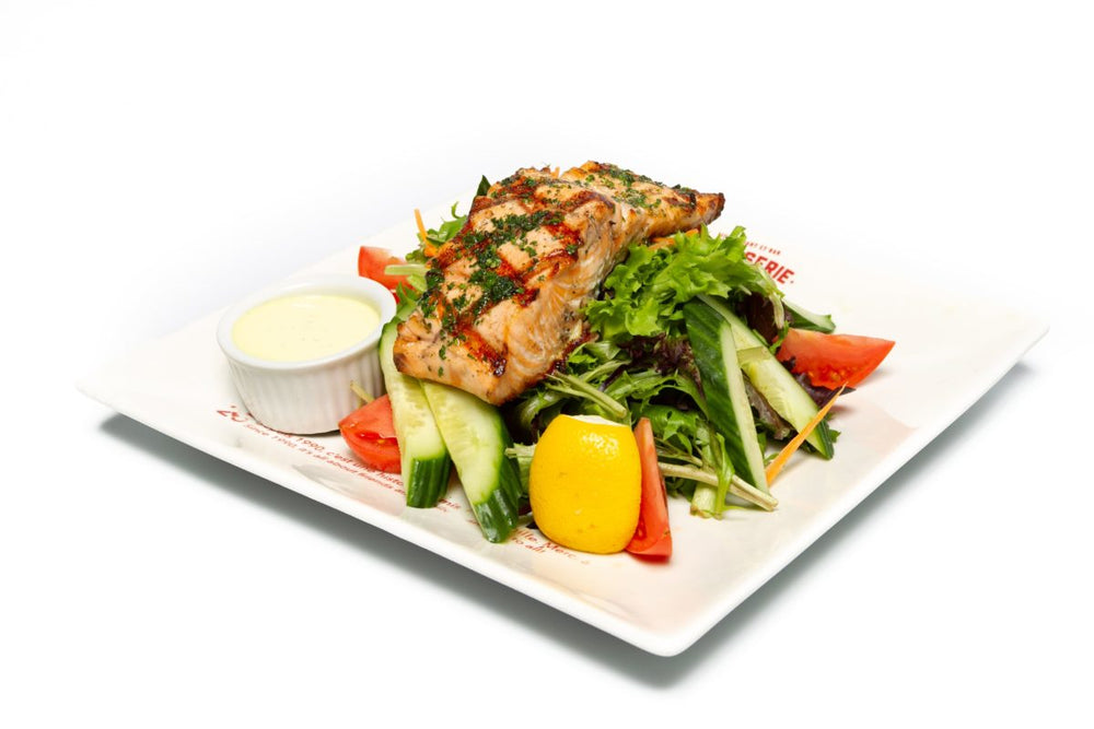 ATLANTIC GRILLED SALMON SALAD